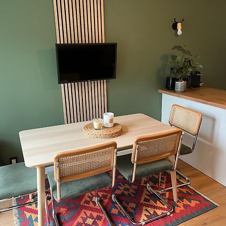 Appartamento Sacaron24, T2 Bis, Centre Luchon, Wifi, Parking Bagnères-de-Luchon Esterno foto