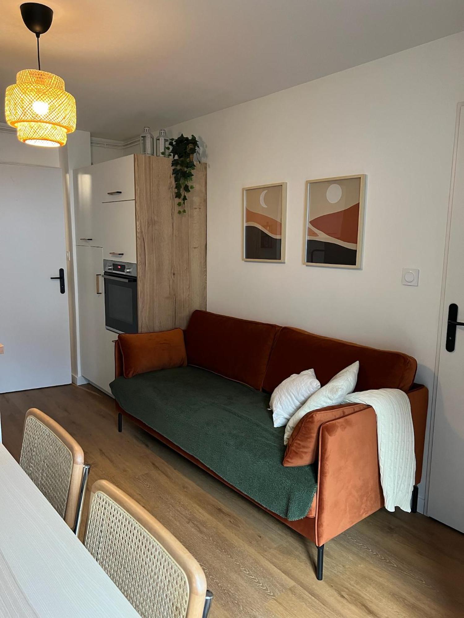 Appartamento Sacaron24, T2 Bis, Centre Luchon, Wifi, Parking Bagnères-de-Luchon Esterno foto